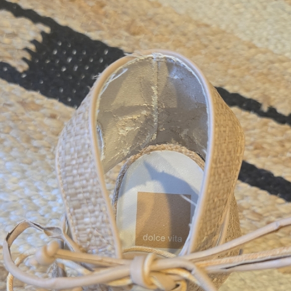 Dolce Vita Beige Strappy Raffia Block Heel Sandals, Lace Up, GUC, 8.5 - Picture 5 of 11